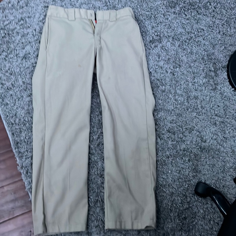 I’m selling these because I don’t wear them anymore.